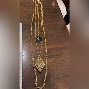VTG 18” Triple Strand Gold Tone Necklace W/ Fleur DeLis & Diamond Shaped Pennant